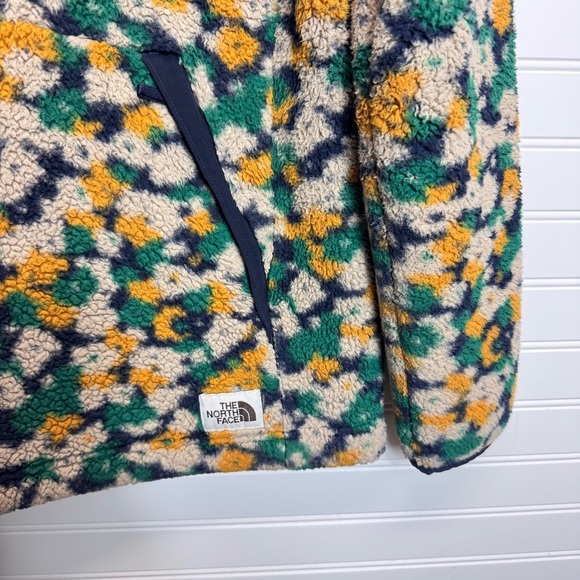 The North Face Women’s Sz M CAMPSHIRE Pullover Hoodie 2.0 Outdoor Warm Sweater - Picture 4 of 16